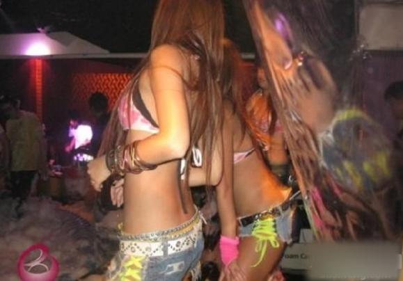 KTV������ŮŮ������ԡ ���