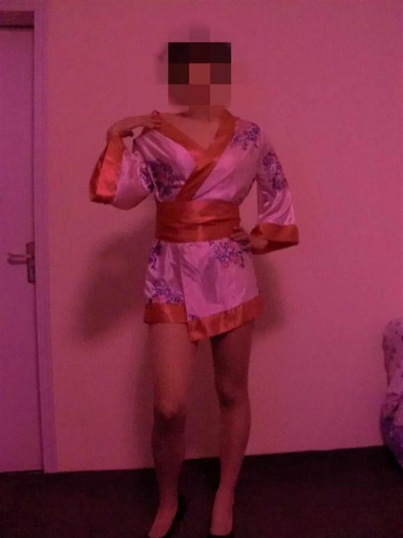 �ع�˿�������ɫ����